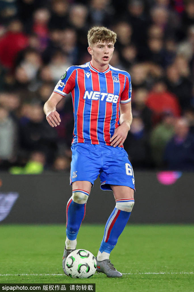 格伊转会曼城在即：水晶宫主帅格拉斯纳透露最新动态，明天的比赛将缺席